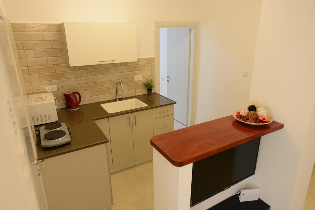 Olga Beach Apartments ไฮฟา ภายนอก รูปภาพ