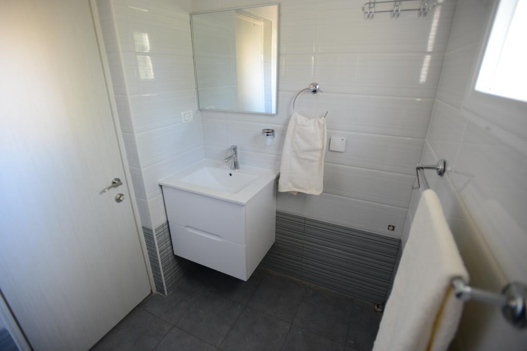 Olga Beach Apartments ไฮฟา ภายนอก รูปภาพ