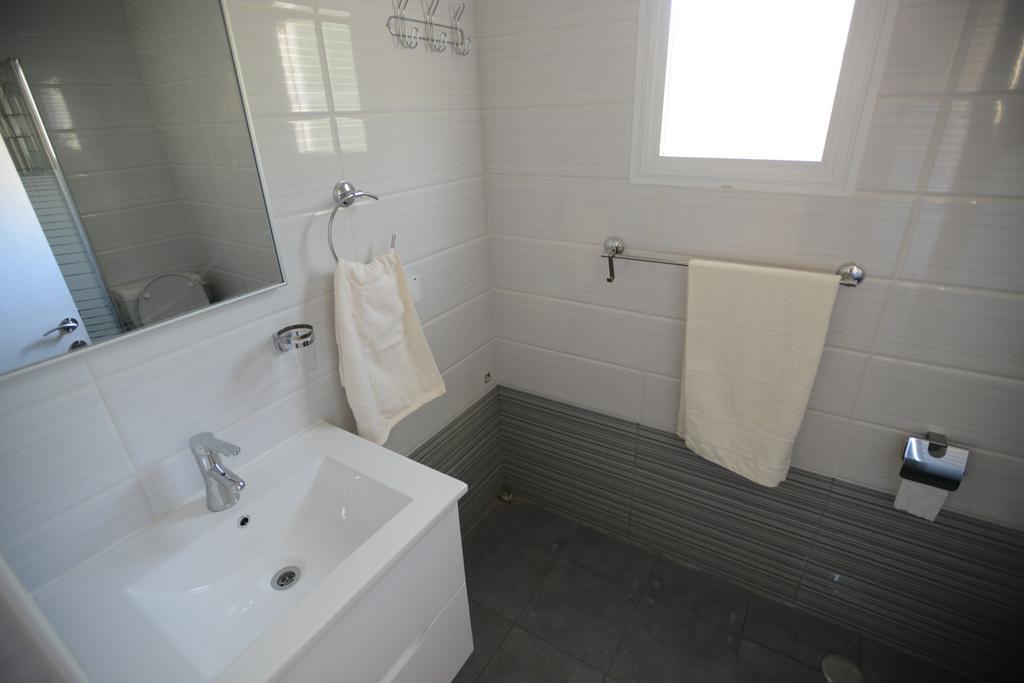 Olga Beach Apartments ไฮฟา ภายนอก รูปภาพ